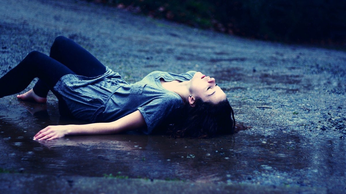 被卷在里面的人  第1张